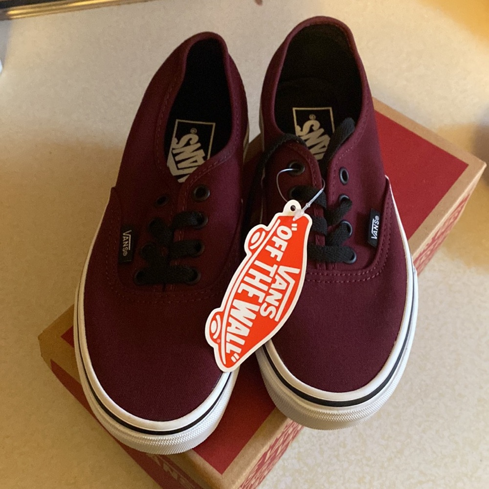 NIB ~ Vans Authentic Shoe Port Royale Red/maroon Black Womens 5